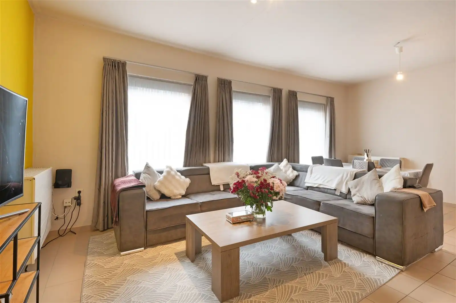 Appartementsgebouw 6 app in centrum  foto 17