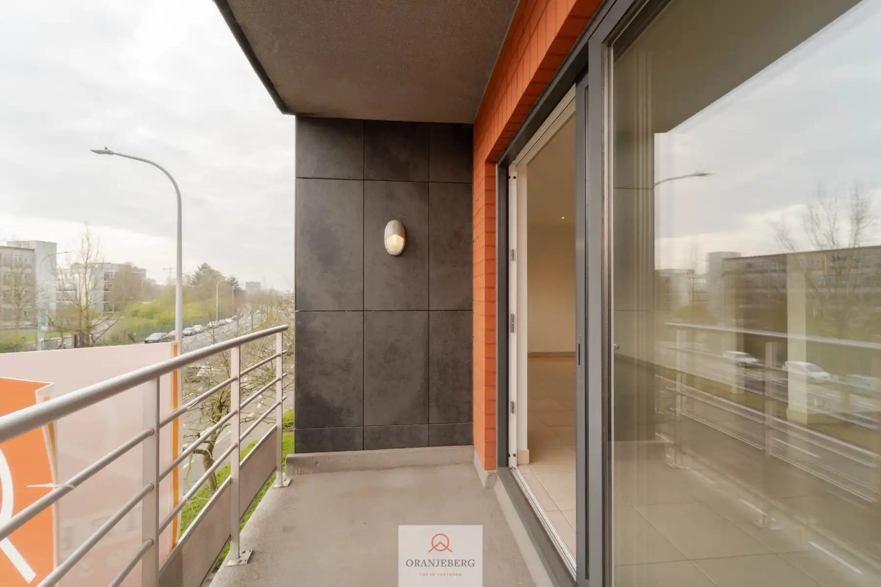 Ruim 3 slpk-appartement met bovengrondse staanplaats nabij Sterre! foto 10