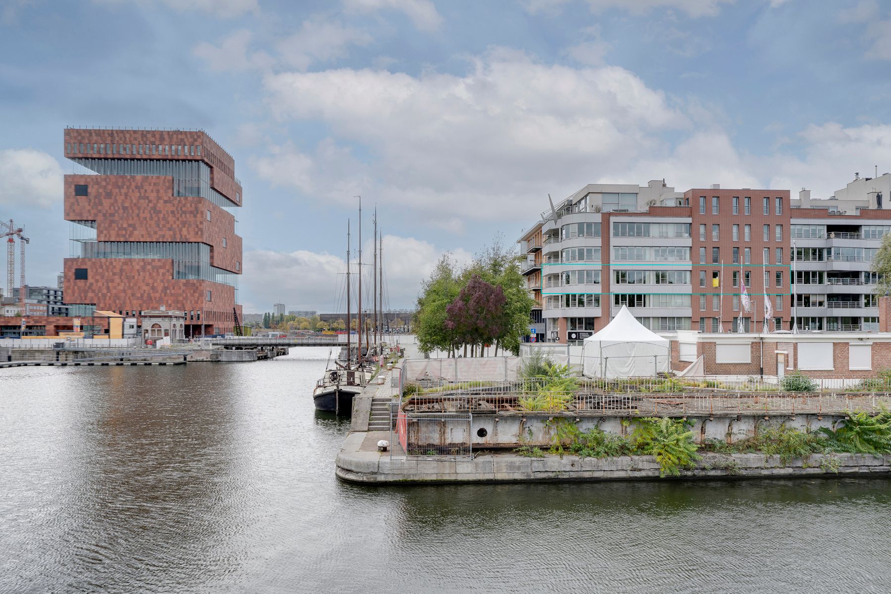 Exclusief wonen aan de Jachthaven met zicht op het MAS foto 2