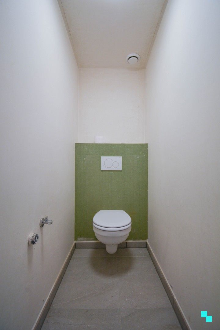 Gerenoveerde, instapklare woning in centrum Roeselare foto 10