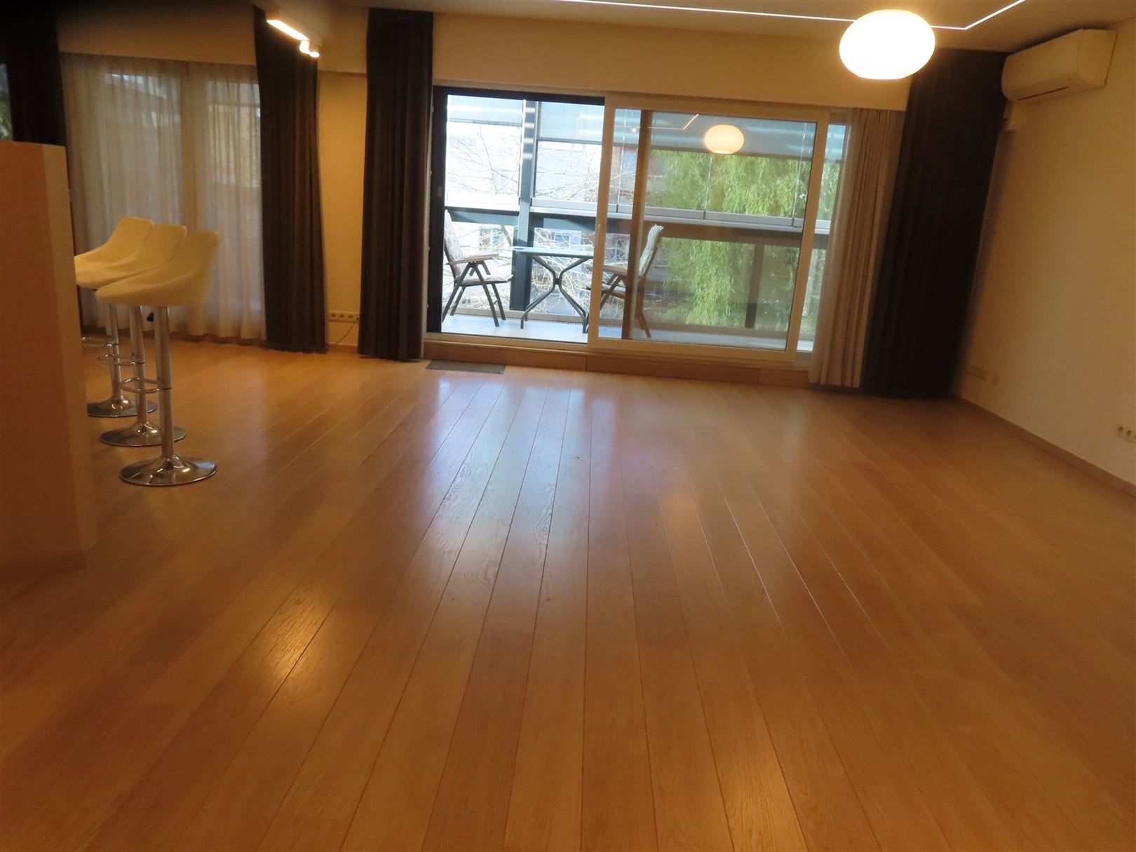 Luxe appartement met overdekt terras, airco en garagebox! foto 9