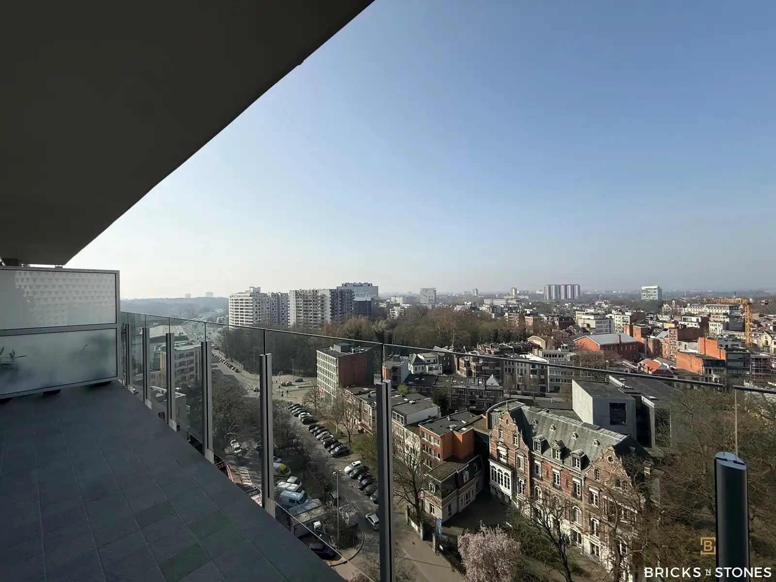 Bemeubelde penthouse met prachtig zicht foto 12