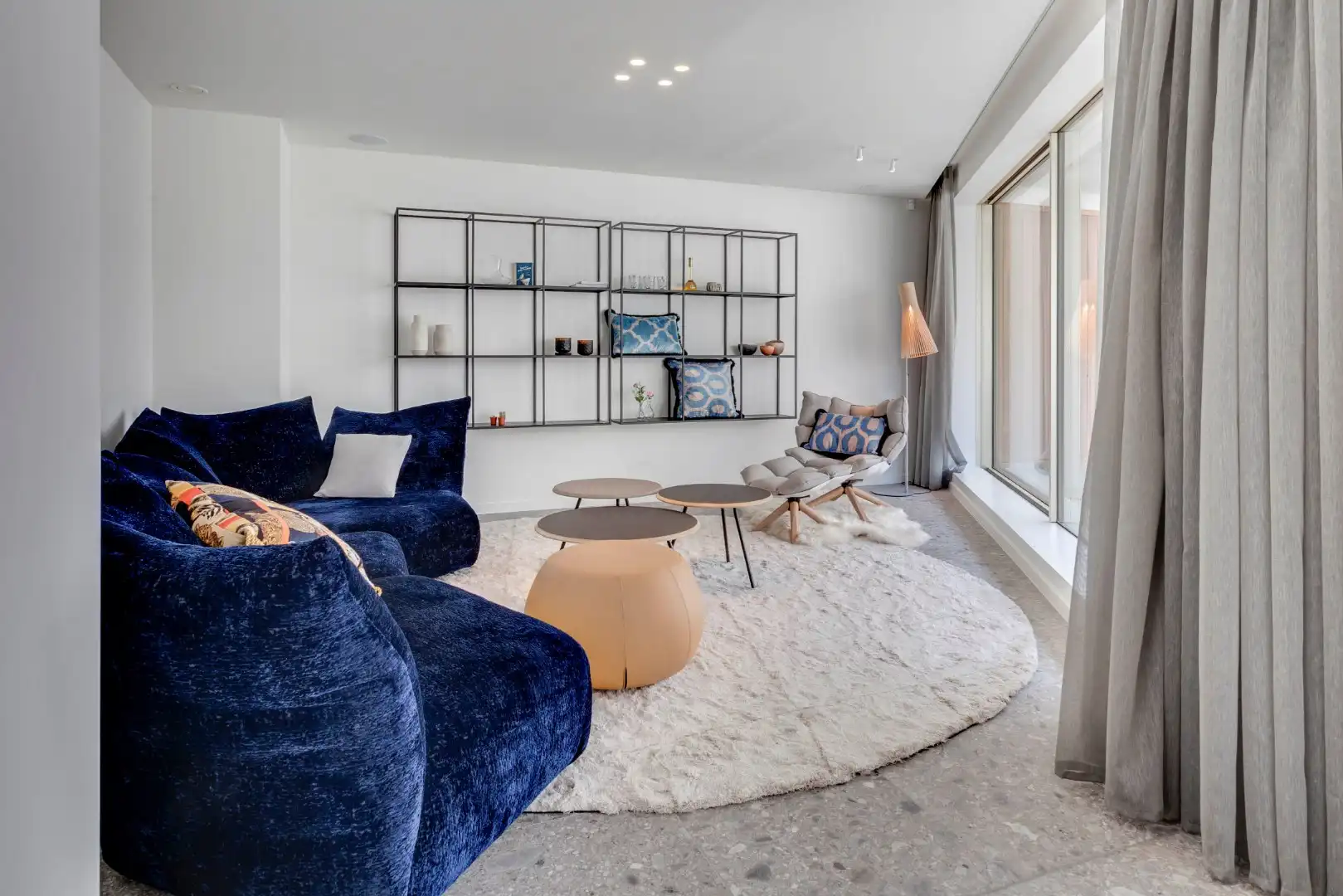 Gemeubeld en luxueus appartement  met parking te Kouterdreef  foto 8