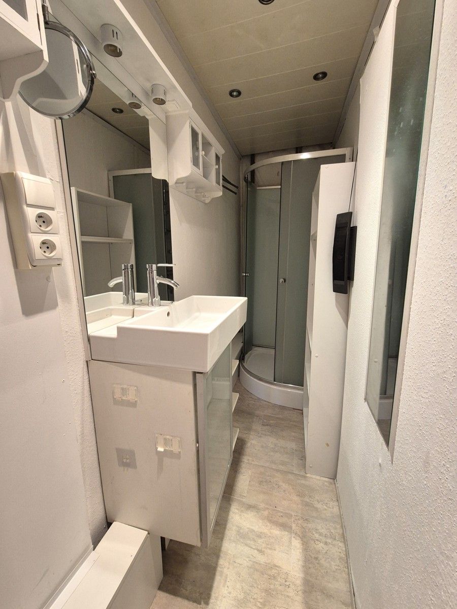 Interessante opbrengsteigendom met 4 units vlakbij station foto 10