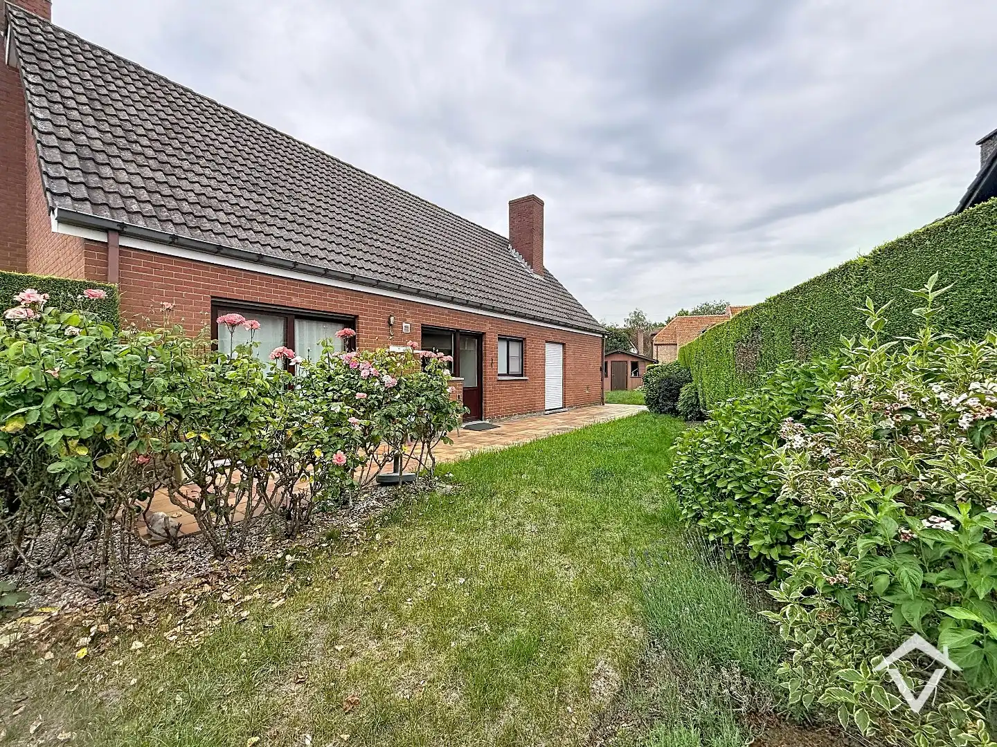 Gelijkvloerse woning met 3 slaapkamers, tuin en garage in een doodlopende straat te Roeselare foto 21
