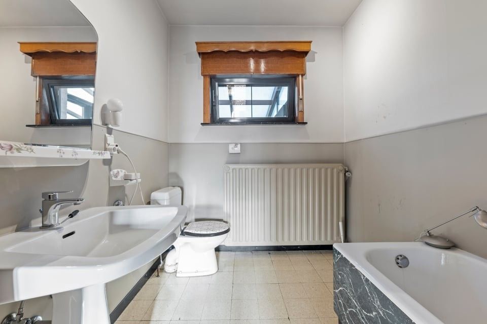 CHARMANTE, GELIJKVLOERSE GEZINSWONING OP EEN KNAP PERCEEL VAN MAAR LIEFST 11A78CA IN ZEPPEREN foto 18