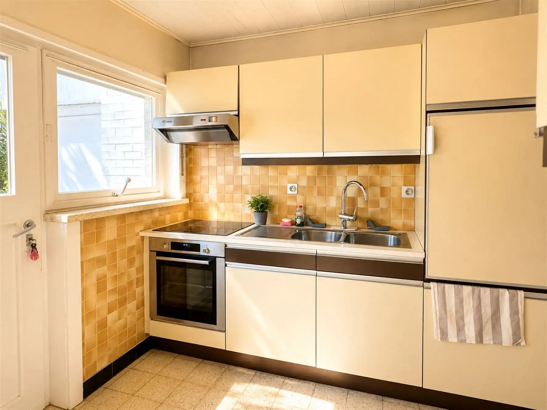 Half open bebouwing met drie slaapkamers foto 5