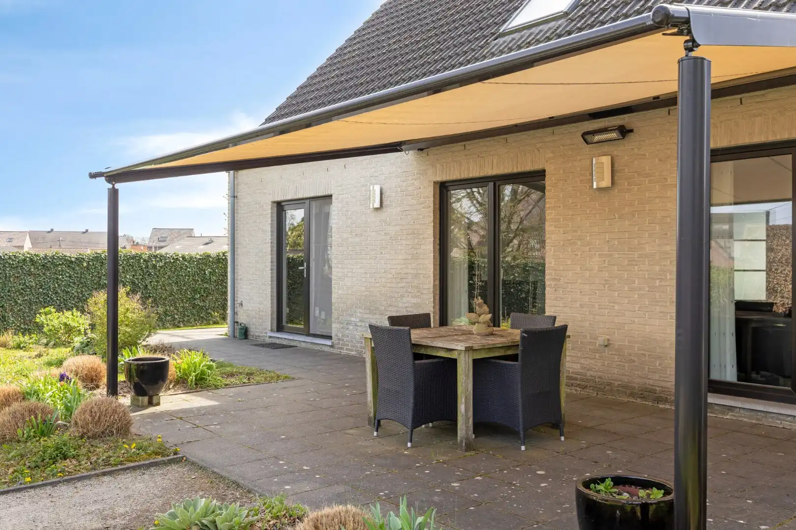 Moderne woning met zeer rustige ligging in Riemst-Millen foto 26
