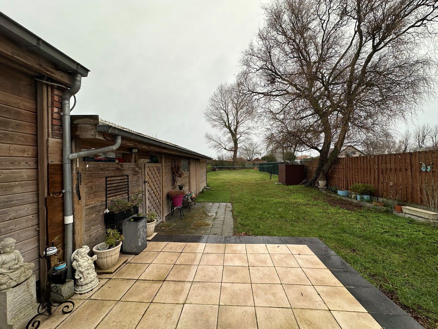 Gerenoveerde woning met grote tuin. foto 11