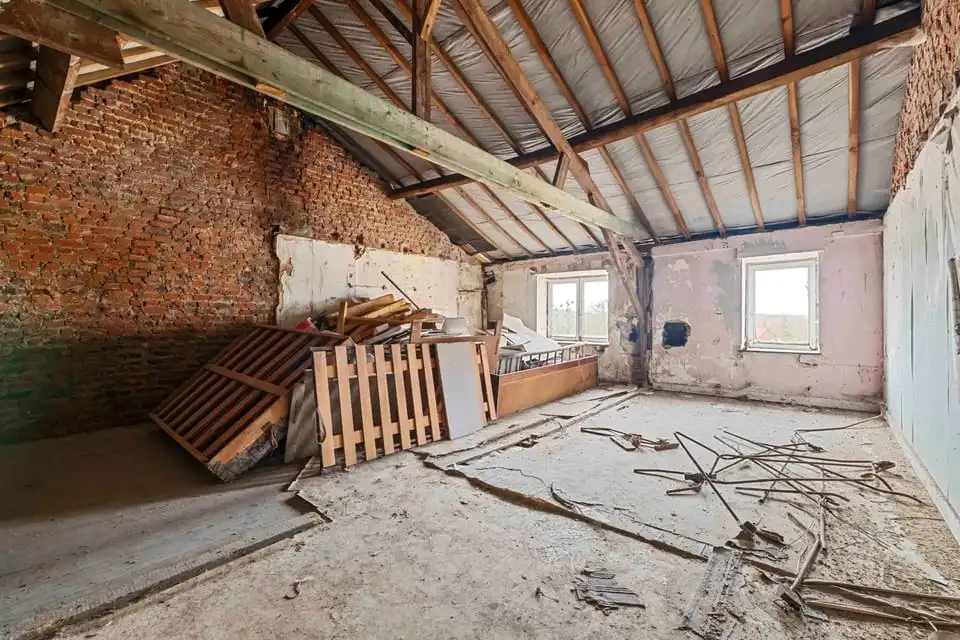 RUIME WONING MET VEEL POTENTIEEL IN BILZEN-HOESELT foto 24