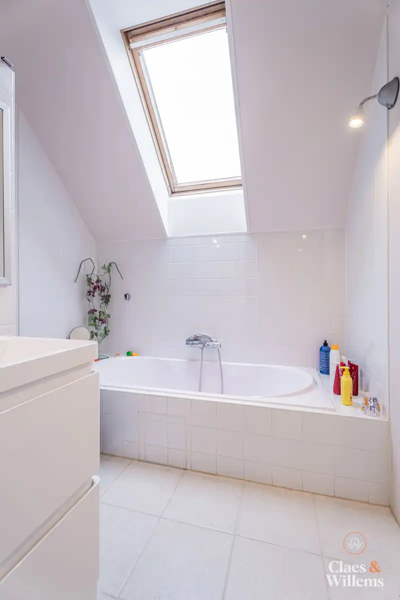 Charmante, ruime en energiezuinige kangoeroewoning te Halle foto 22