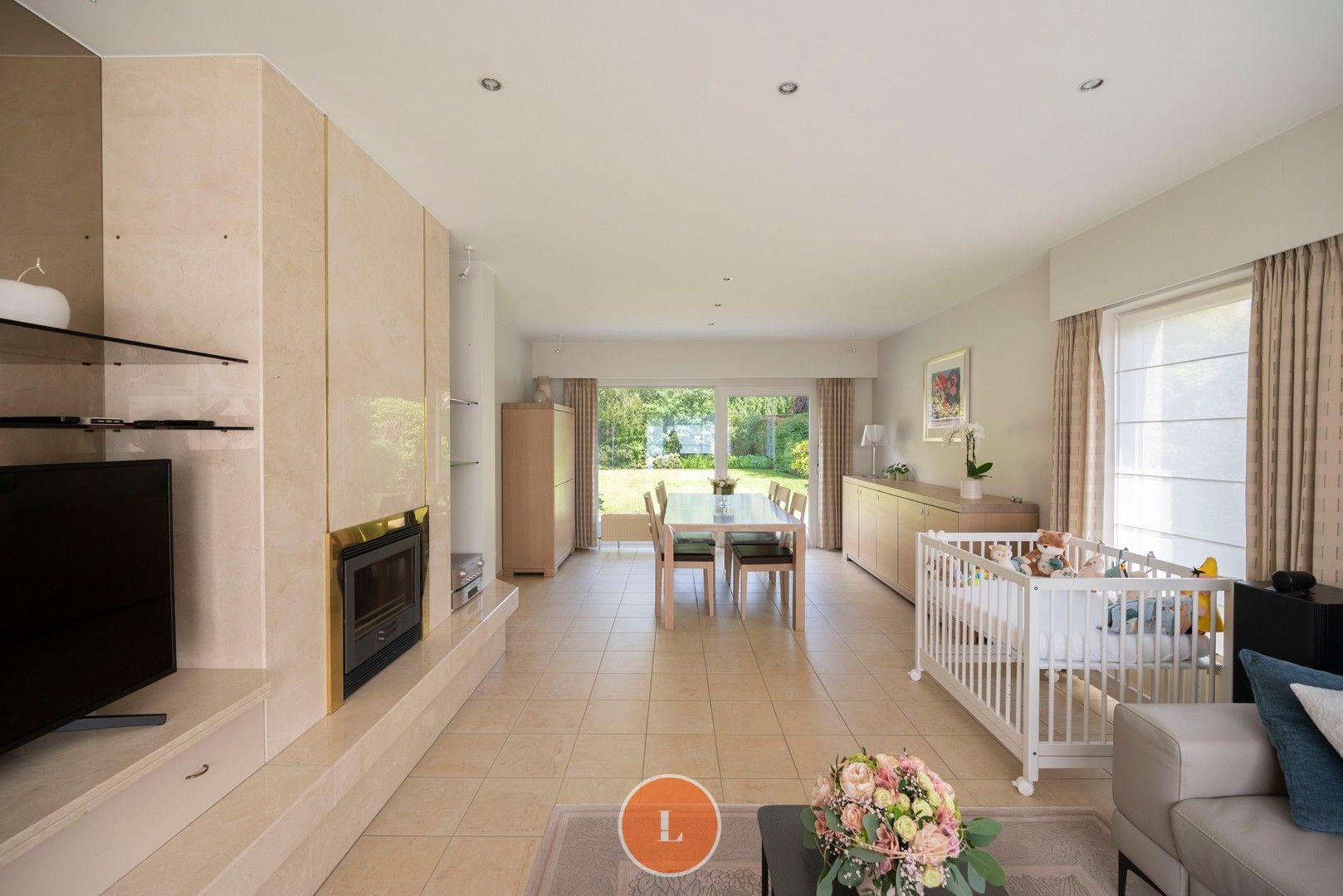 Ruime en rustige gelegen woning op een perceel van 744m² foto 5