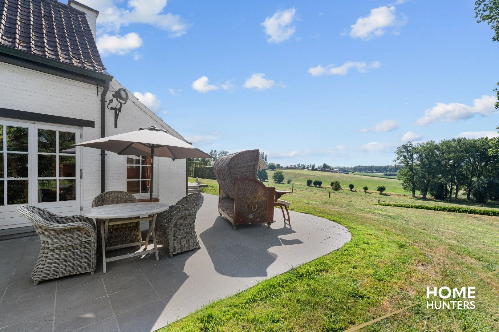 Exclusieve villa met gastenverblijf en panoramische zichten foto 33