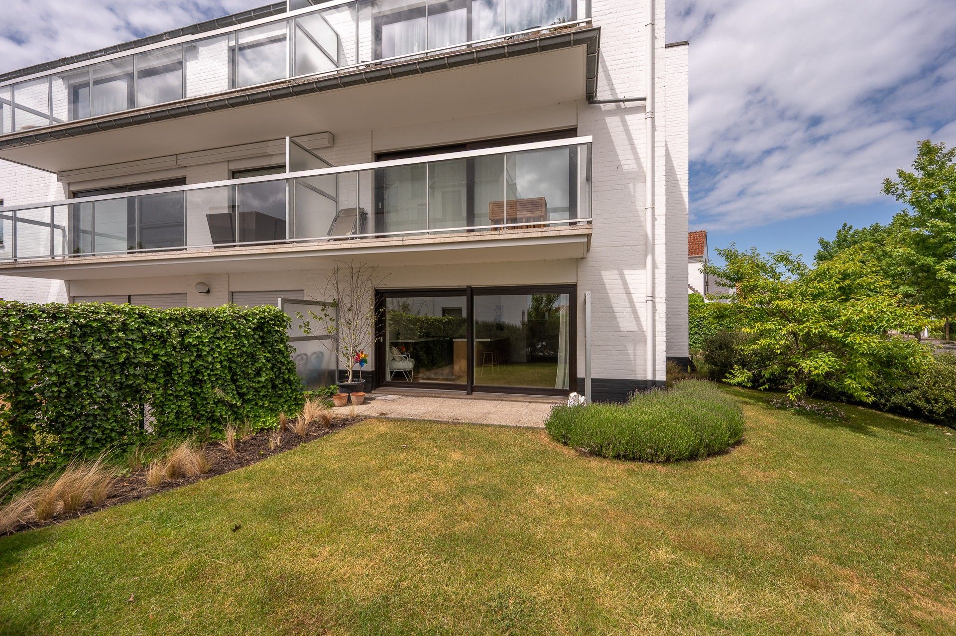 Smaakvol appartement met tuin en terras foto 20