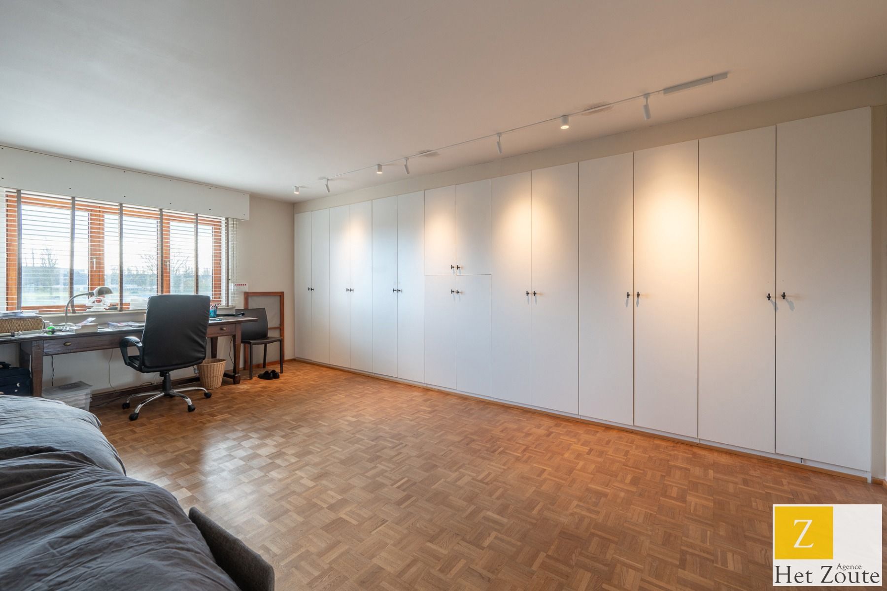 Twee ruime villa’s op één groot perceel (5.460 m²) te Knokke foto 21