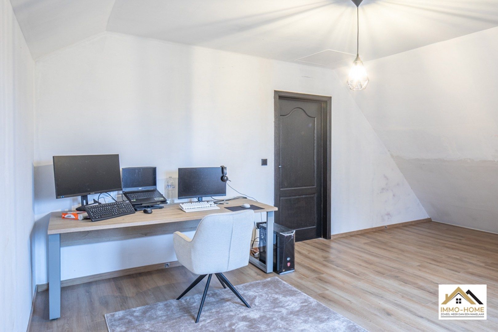 Gerenoveerde ruime open bebouwing op landelijke ligging foto 13