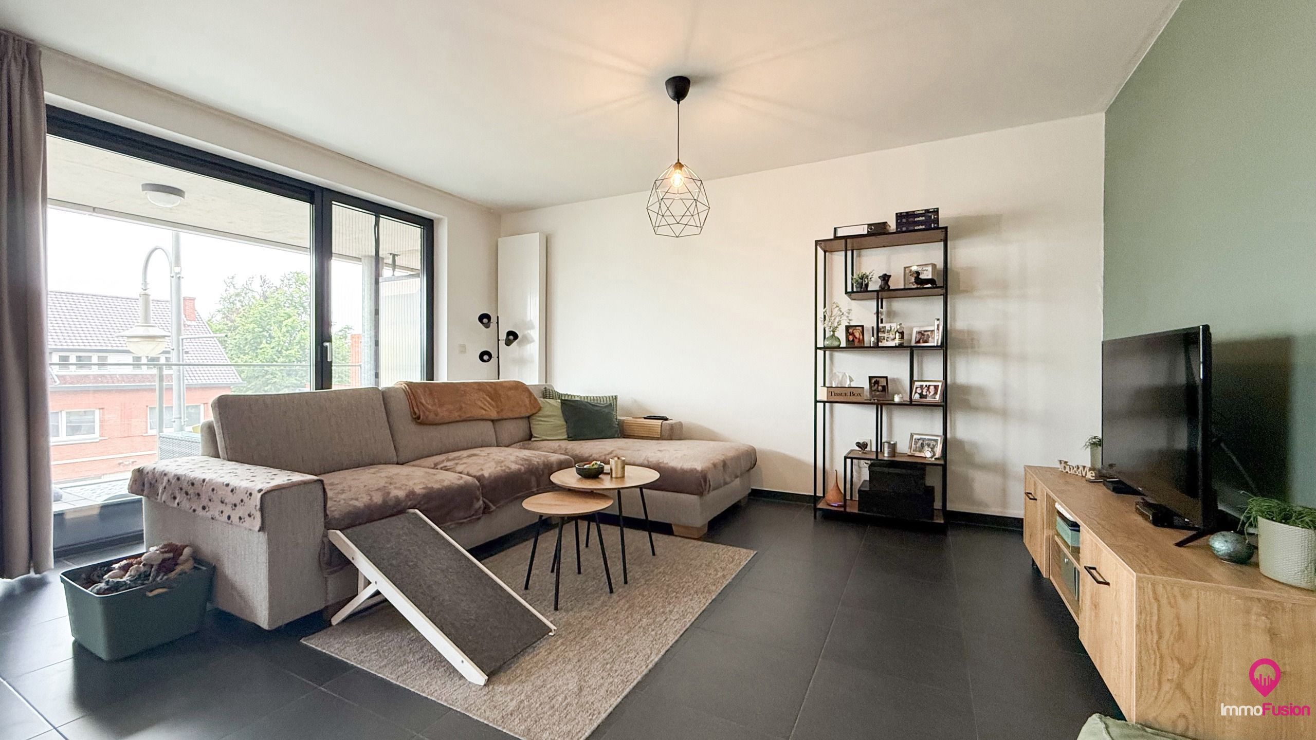 Instapklaar Appartement met 2 Slaapkamers! foto 9