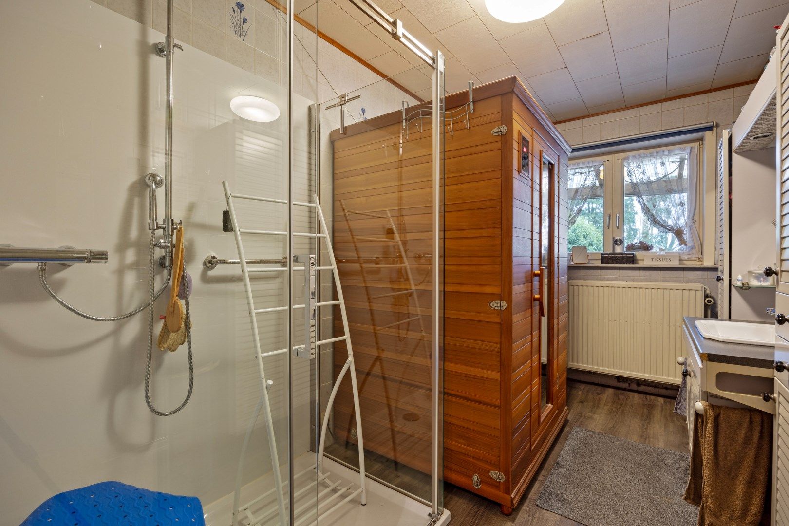 Ruime woning met 7 slpks, rustig en landelijk gelegen op 2.336m² nabij het centrum ! foto 20