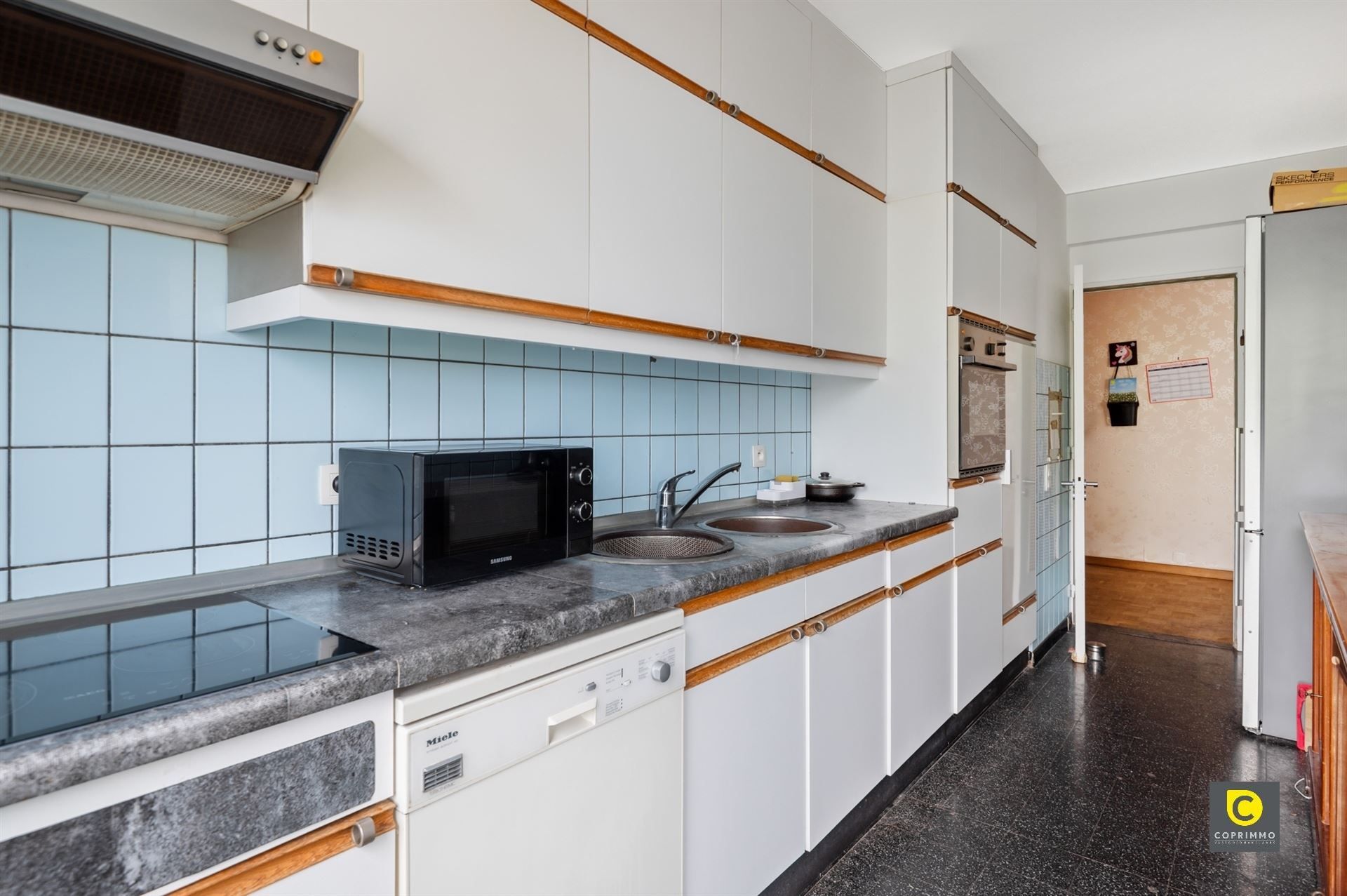 Ruim 3 slaapkamer app + gar foto 4