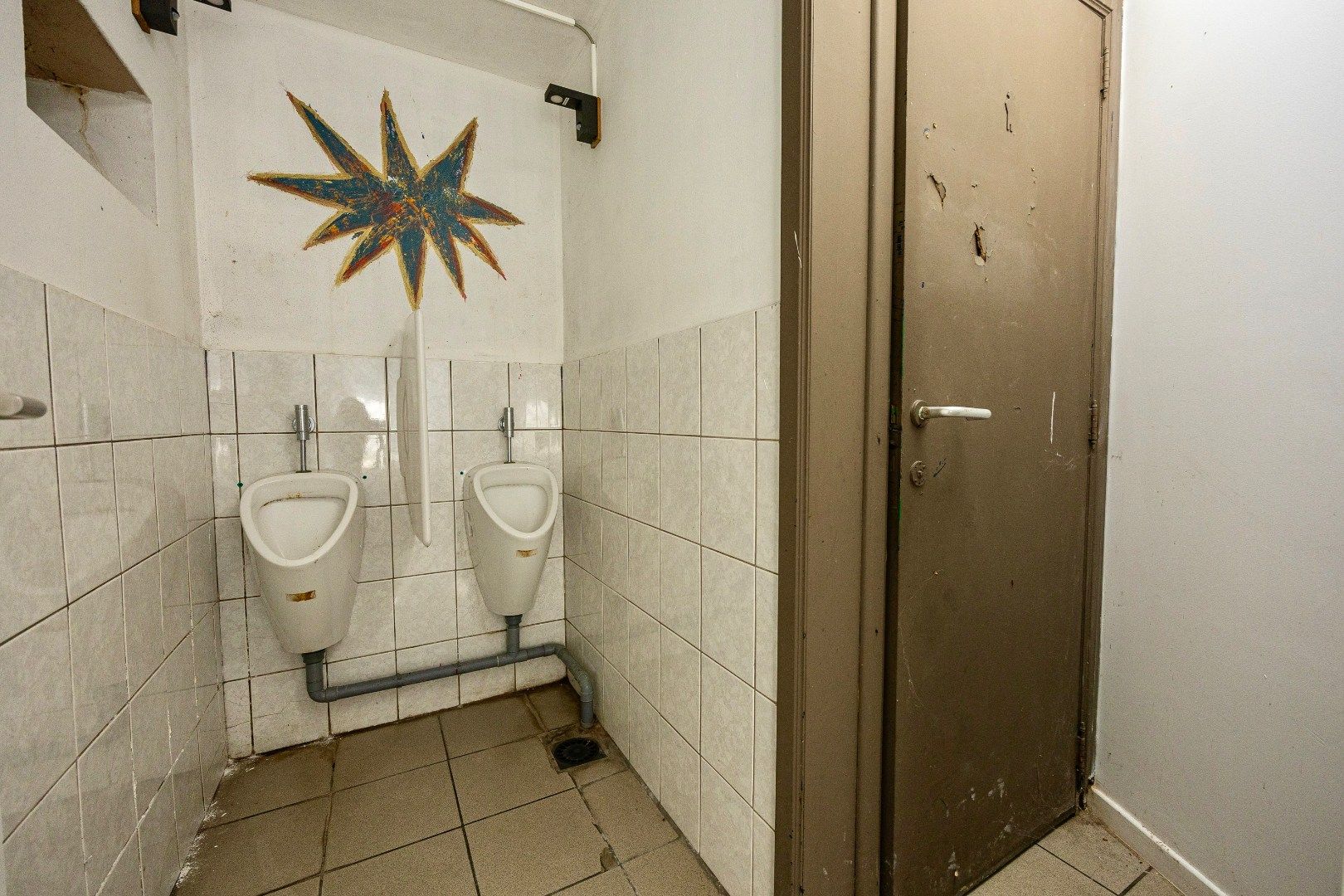 Veelzijdige opbrengsteigendom met café, appartement en topligging in Dworp foto 12