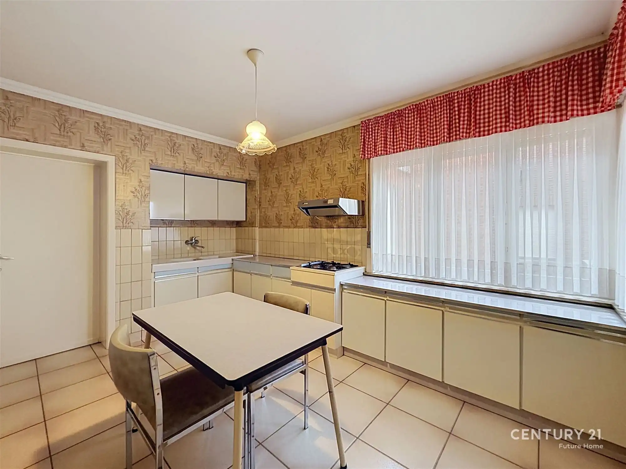 Goed onderhouden woning met veel potentieel foto 10