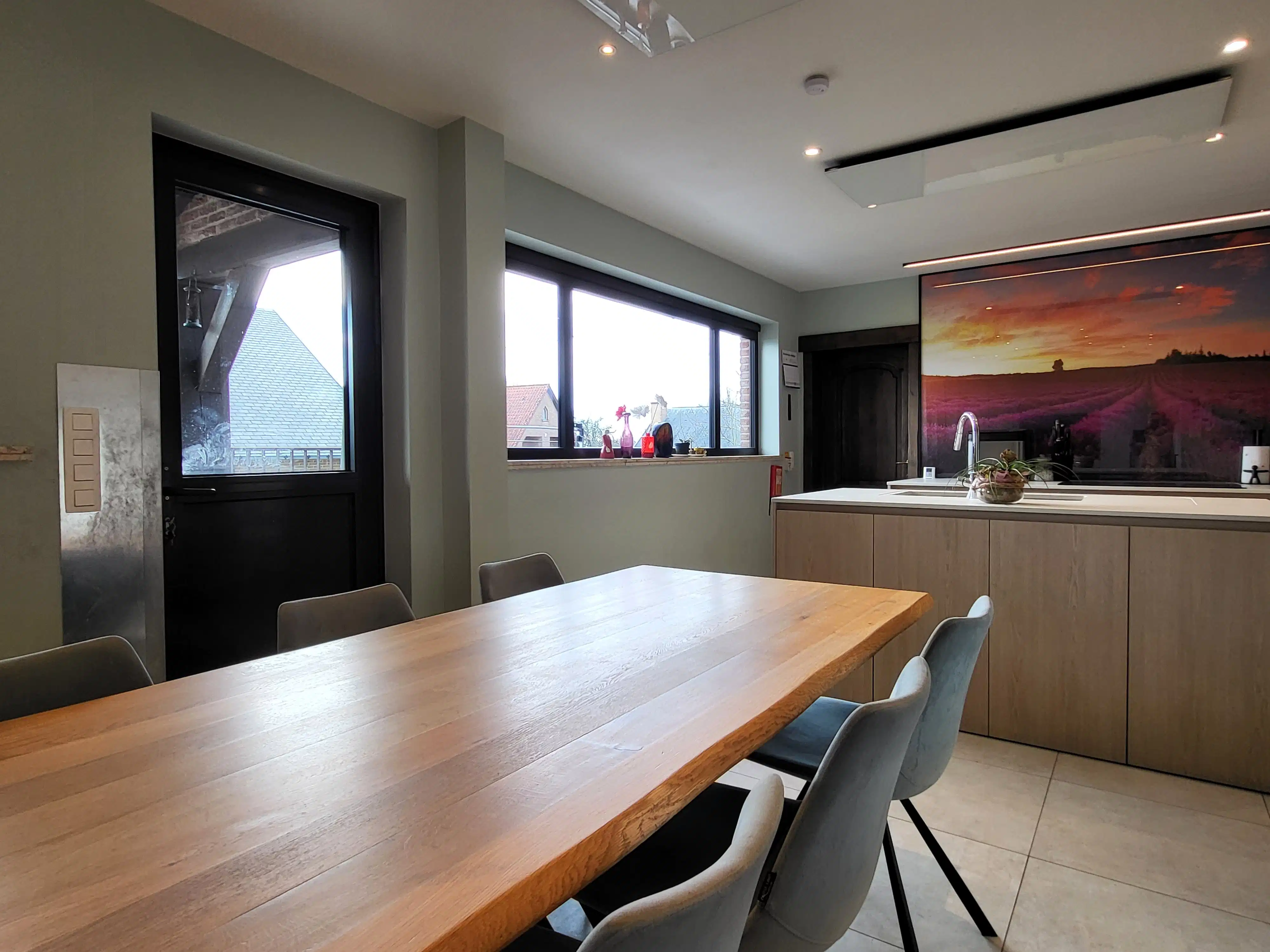 Dit uitzonderlijk ruim en energiezuinig landhuis op 4.149 m² combineert comfort, volume en een instapklare afwerking met tal van mogelijkheden. Topper! foto 12