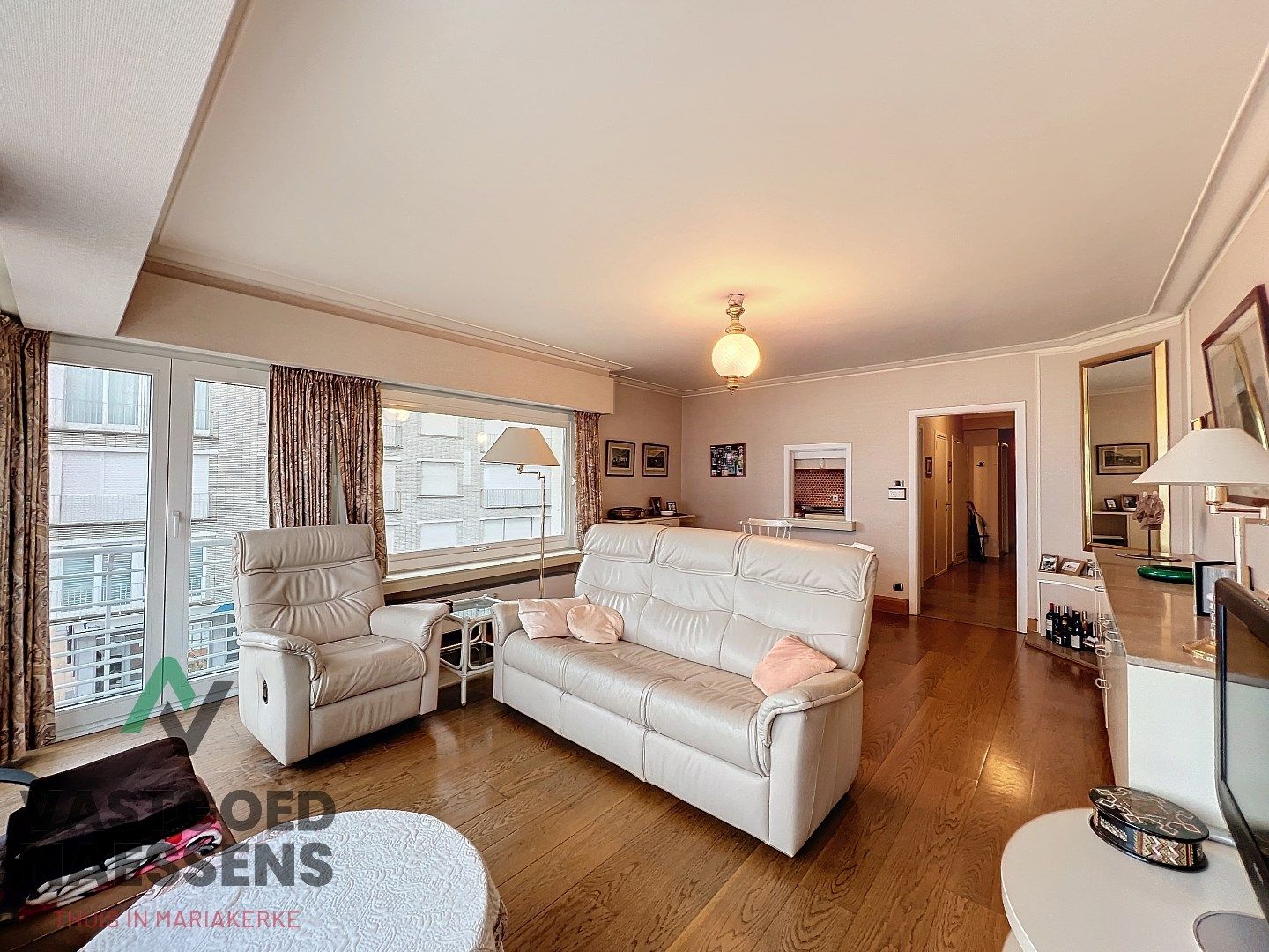 Instapklaar hoek-appartement met 3 SLPK en zicht op zee foto 3