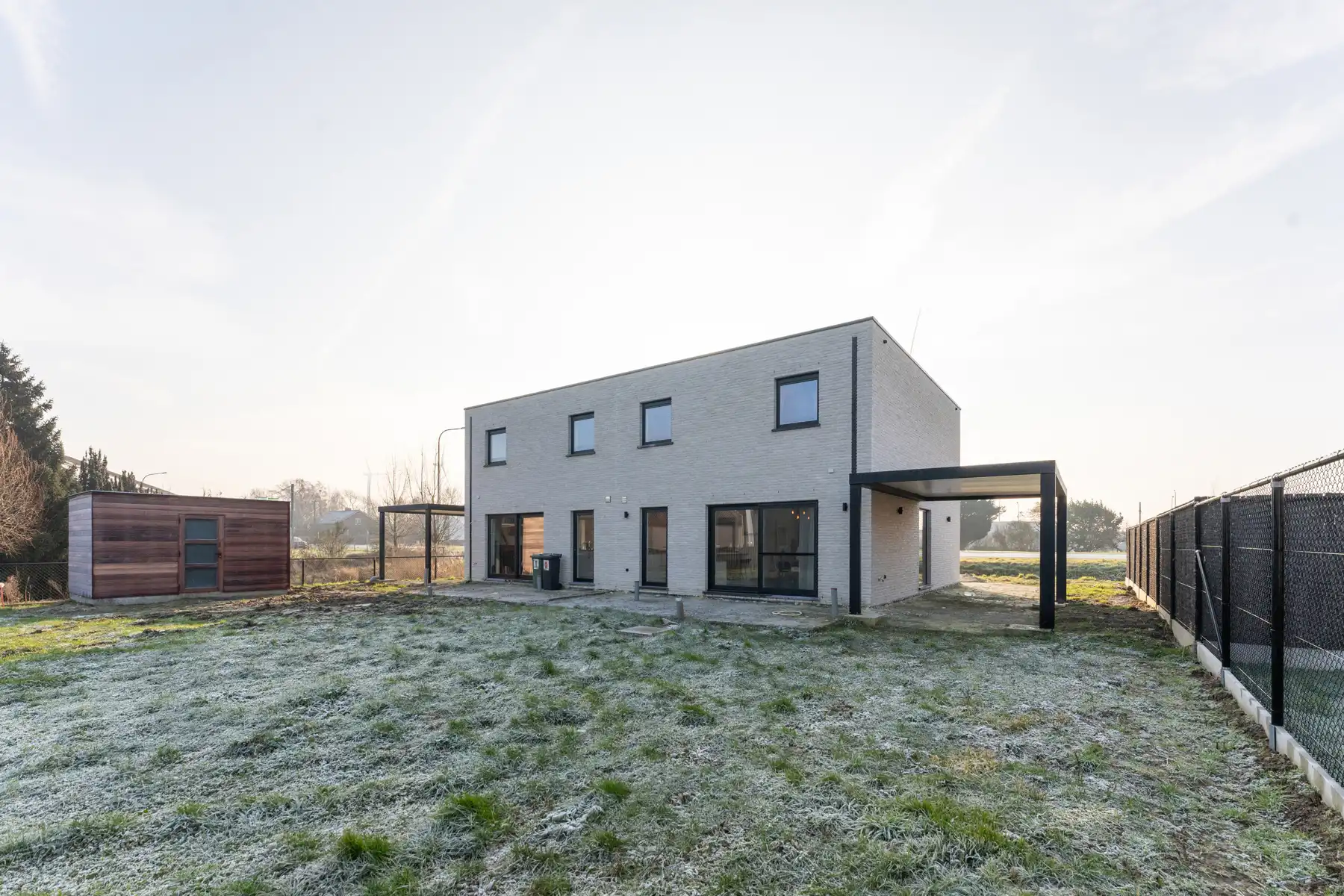 Moderne, halfopen woningen foto 5