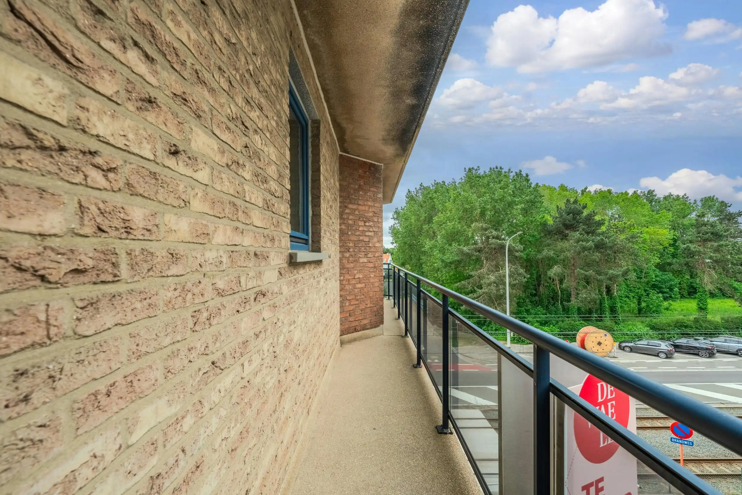 Lichtrijk hoekappartement met één slaapkamer en open zicht. foto 13