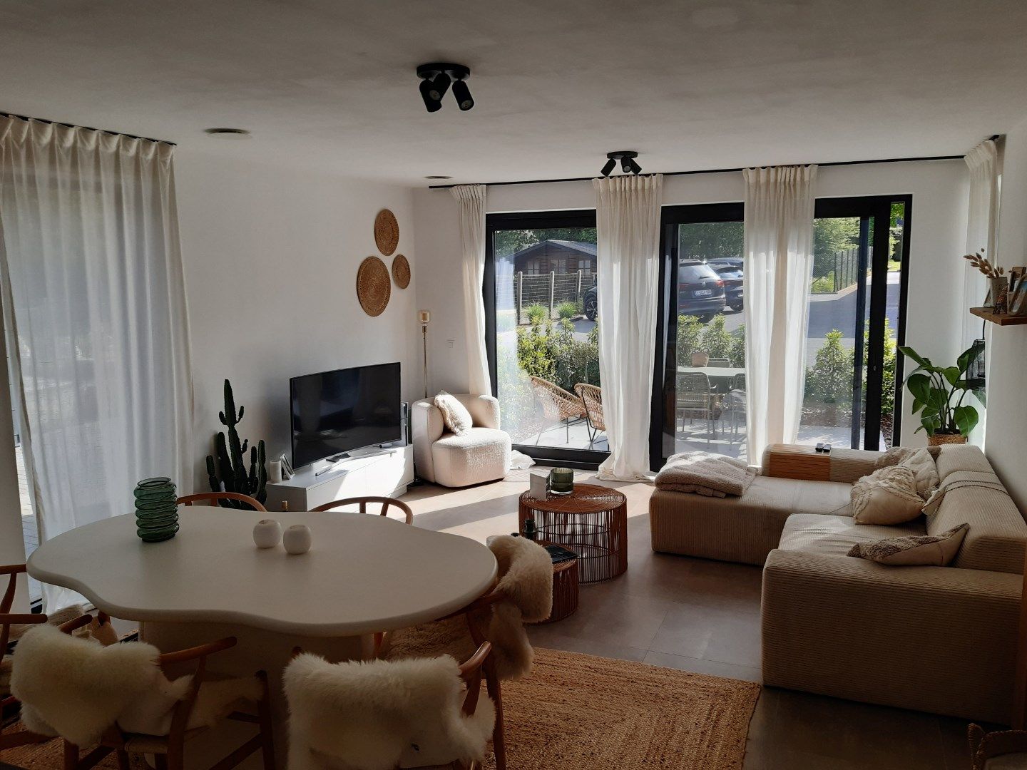 Gelijkvloers appartement met terras. foto 8