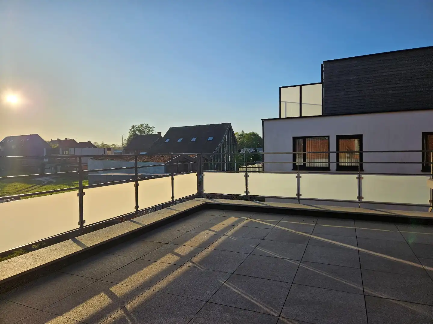 Duplexappartement met 2 slaapkamers en ruim terras in Geel-Punt! foto 12