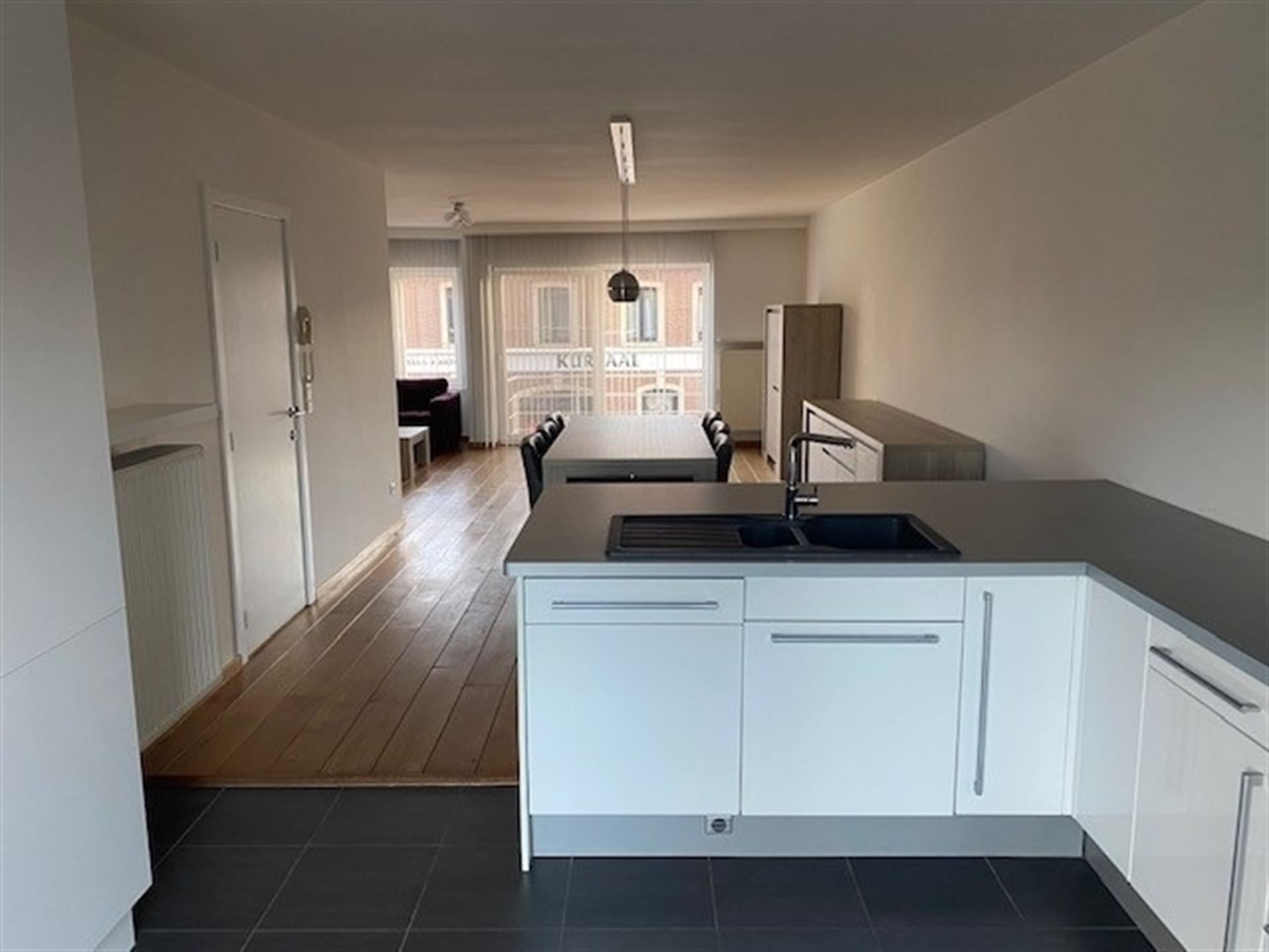 Prachtig duplex appartement met 3 slaapkamers en ruim terras foto 6