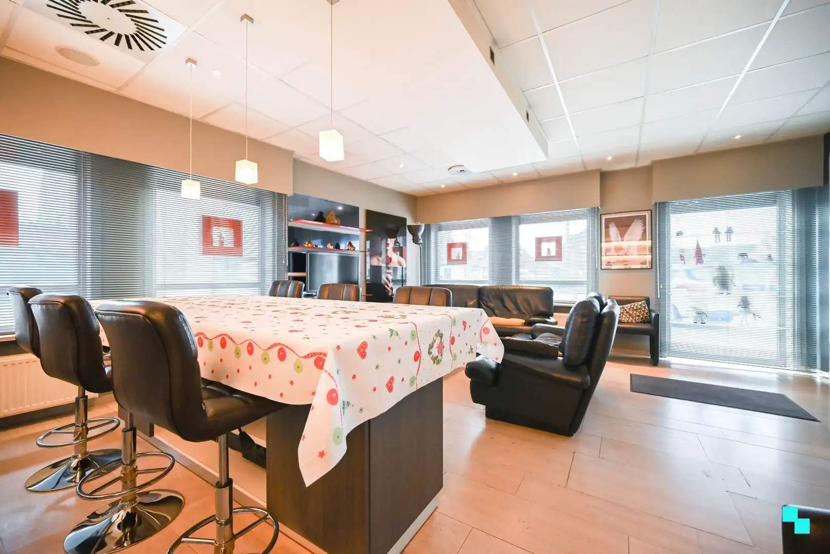 Instapklaar, gelijkvloers appartement in Ooigem foto 2