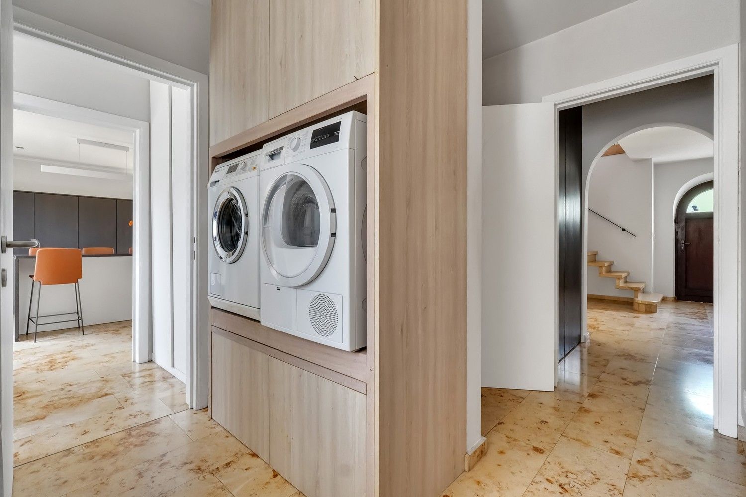 Uitstekend gelegen, gerenoveerde villa op 10a foto 20
