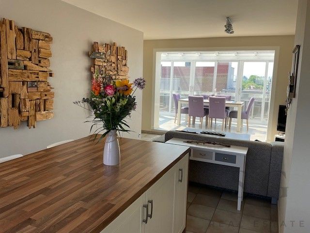 Unieke penthouse met 2 terrassen in hartje Koksijde – op wandelafstand van het strand foto 6