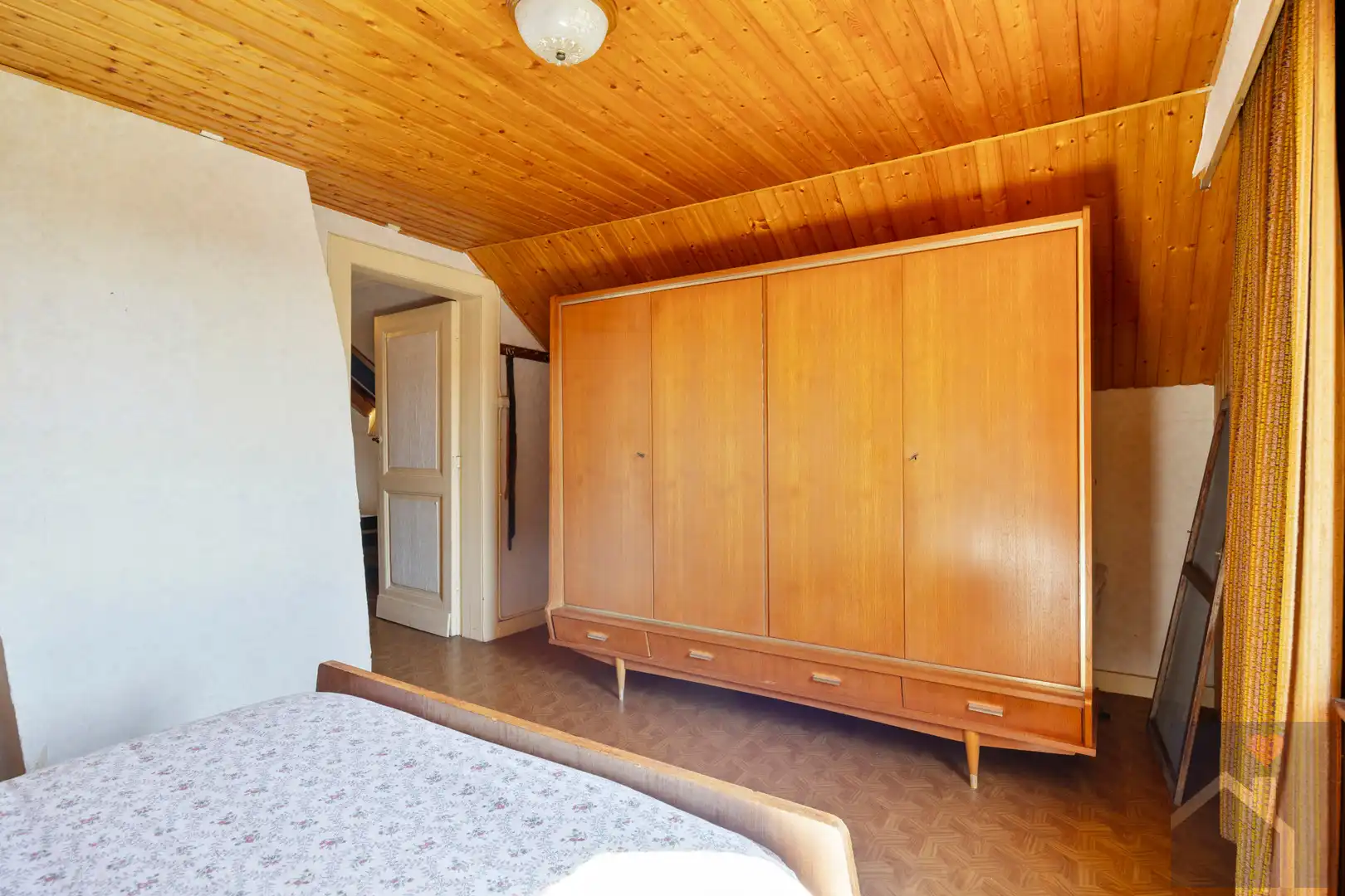 Charmante woning met karakter en renovatiemogelijkheden foto 25