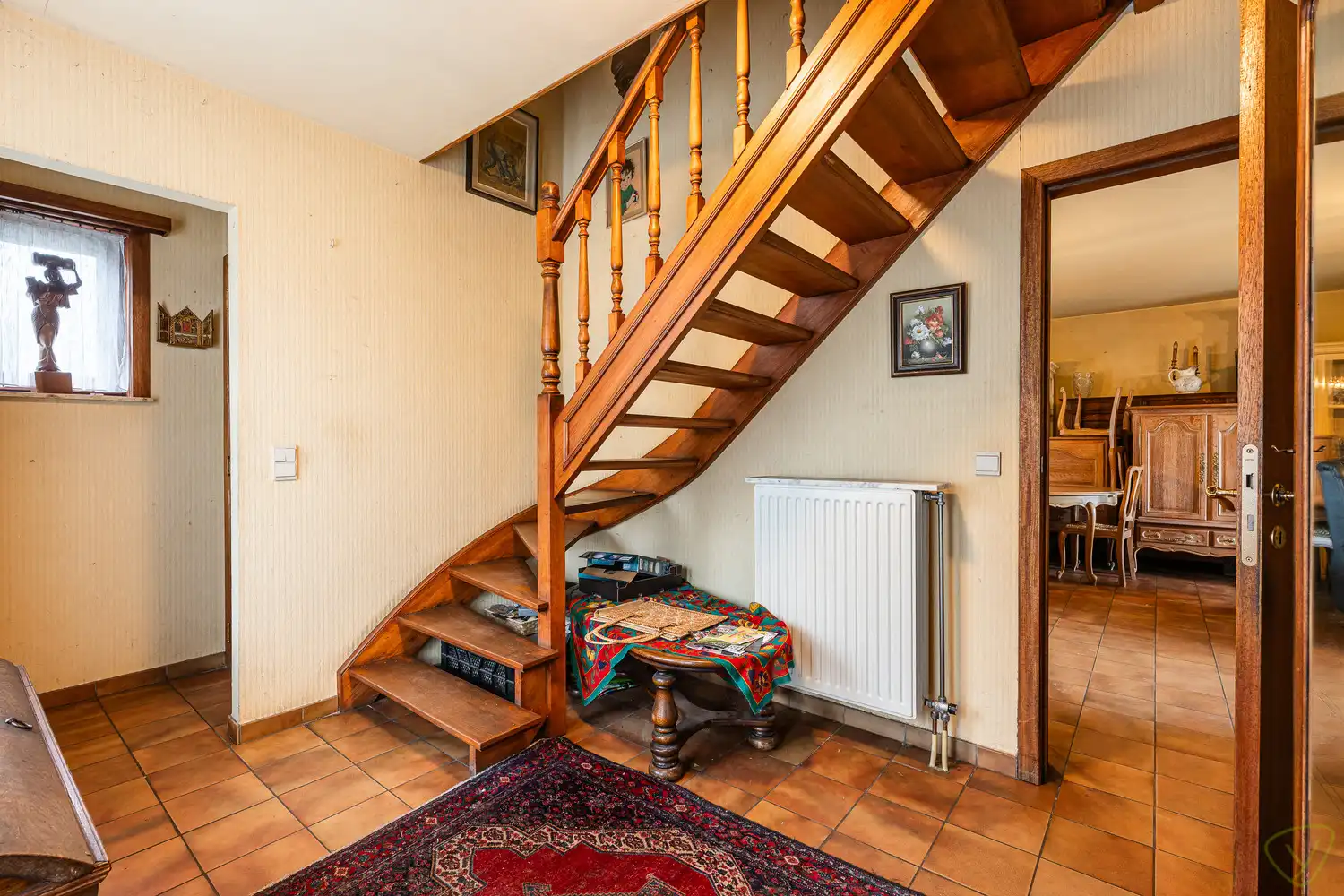 Op te frissen woning langsheen de Kriekmoerstraat te Eeklo! foto 2