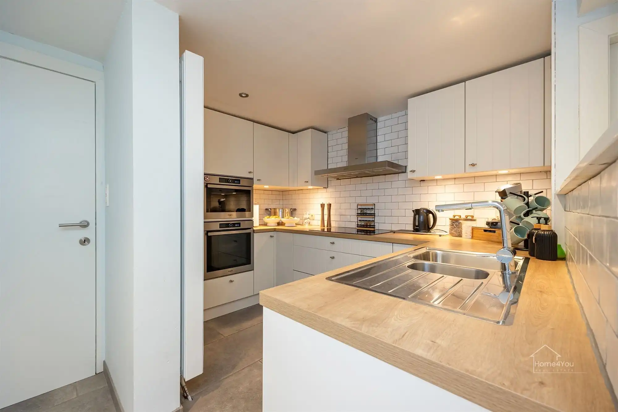 Charmante rijwoning met 3 slaapkamers en ruim dakterras foto 6