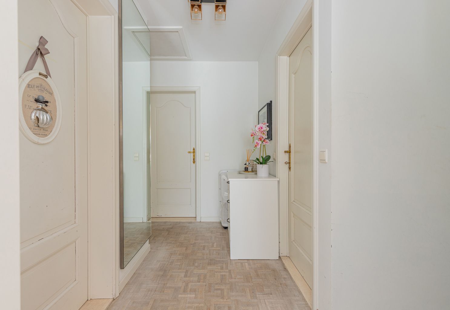 Grote villa op 22a met tuin, garage én bijgebouw foto 15