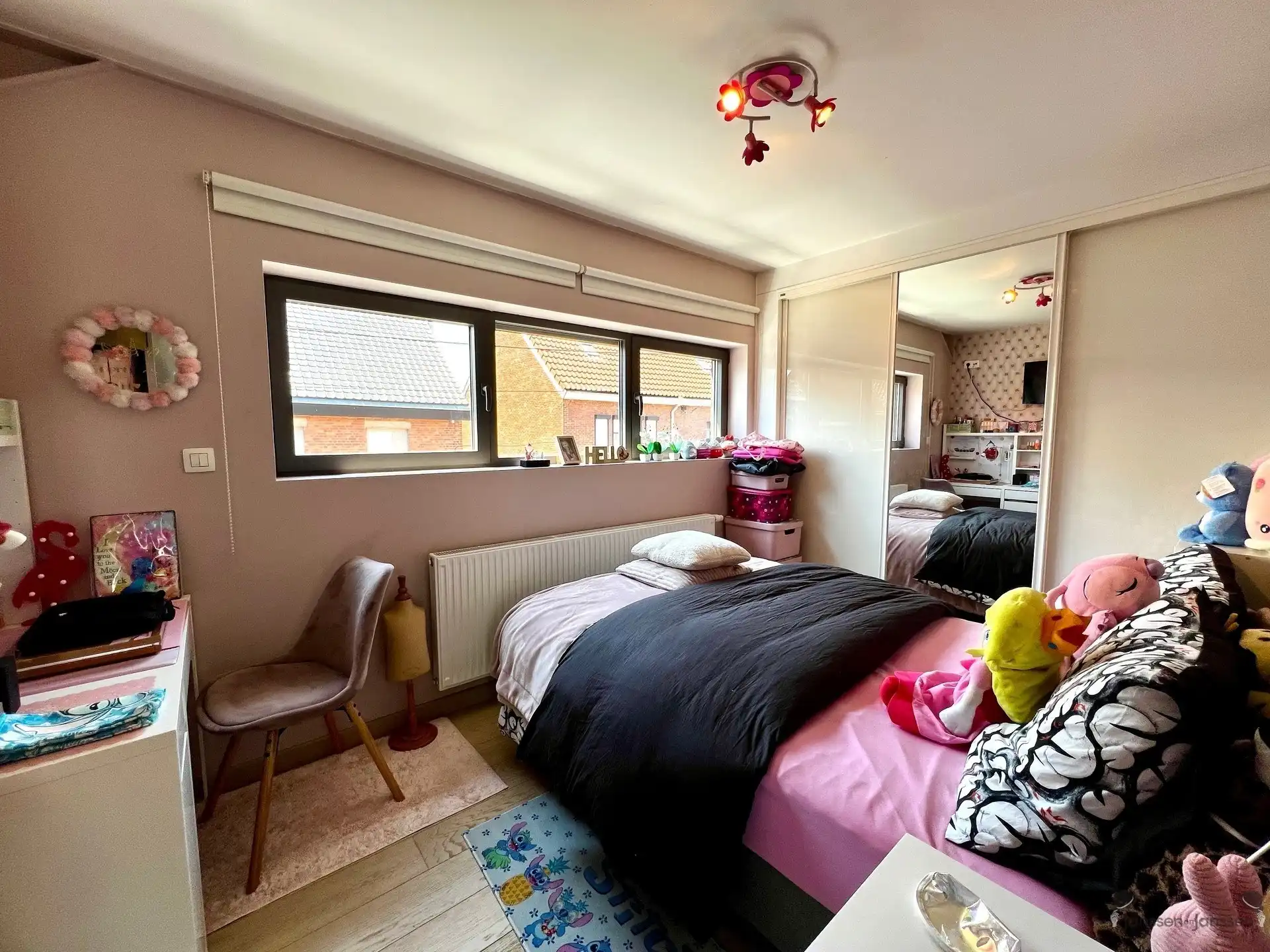 Topwoning voorzien van alle comfort  foto 18