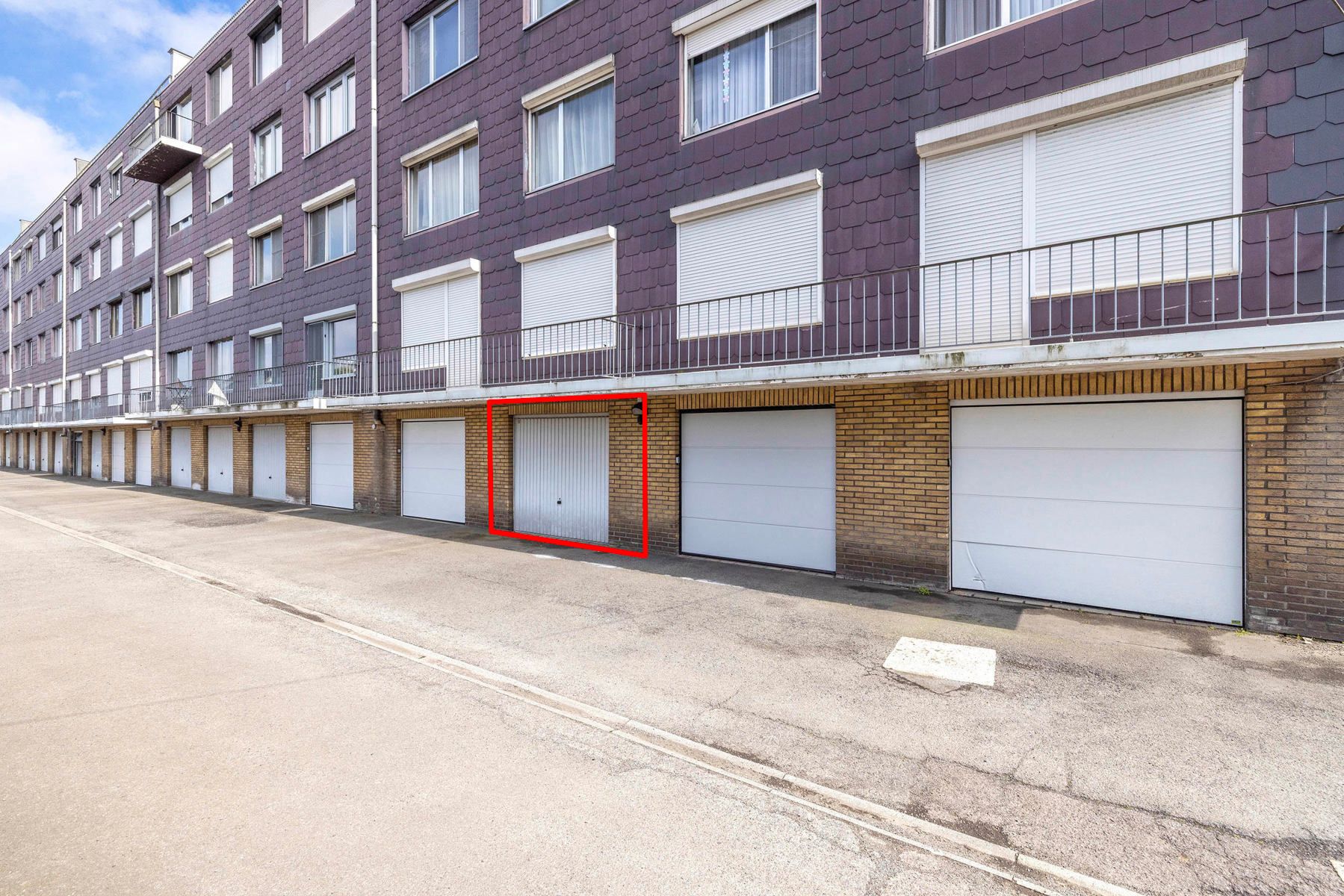 Op te frissen appartement met o.a. 2 slaapkamers en garage foto 16