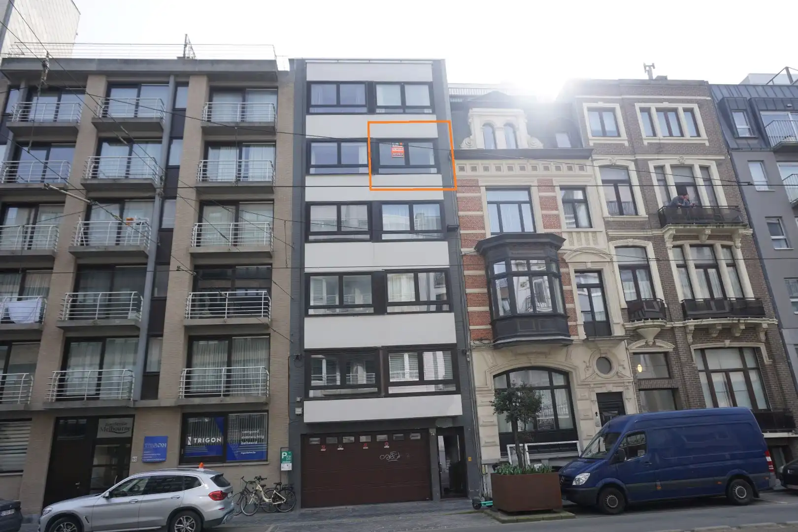 ONGEMEUBELD 1 SLP APP. GELEGEN KONINGSSTRAAT foto {{pictureIndex}}