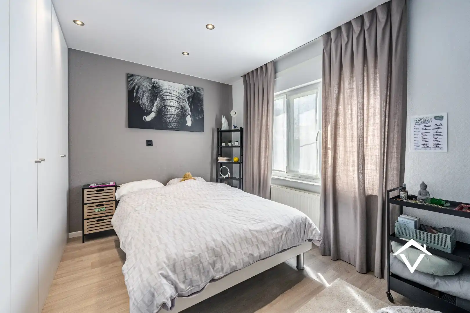 Recente halfopen bebouwing met 3 slaapkamers, garage en terras tuin foto 17