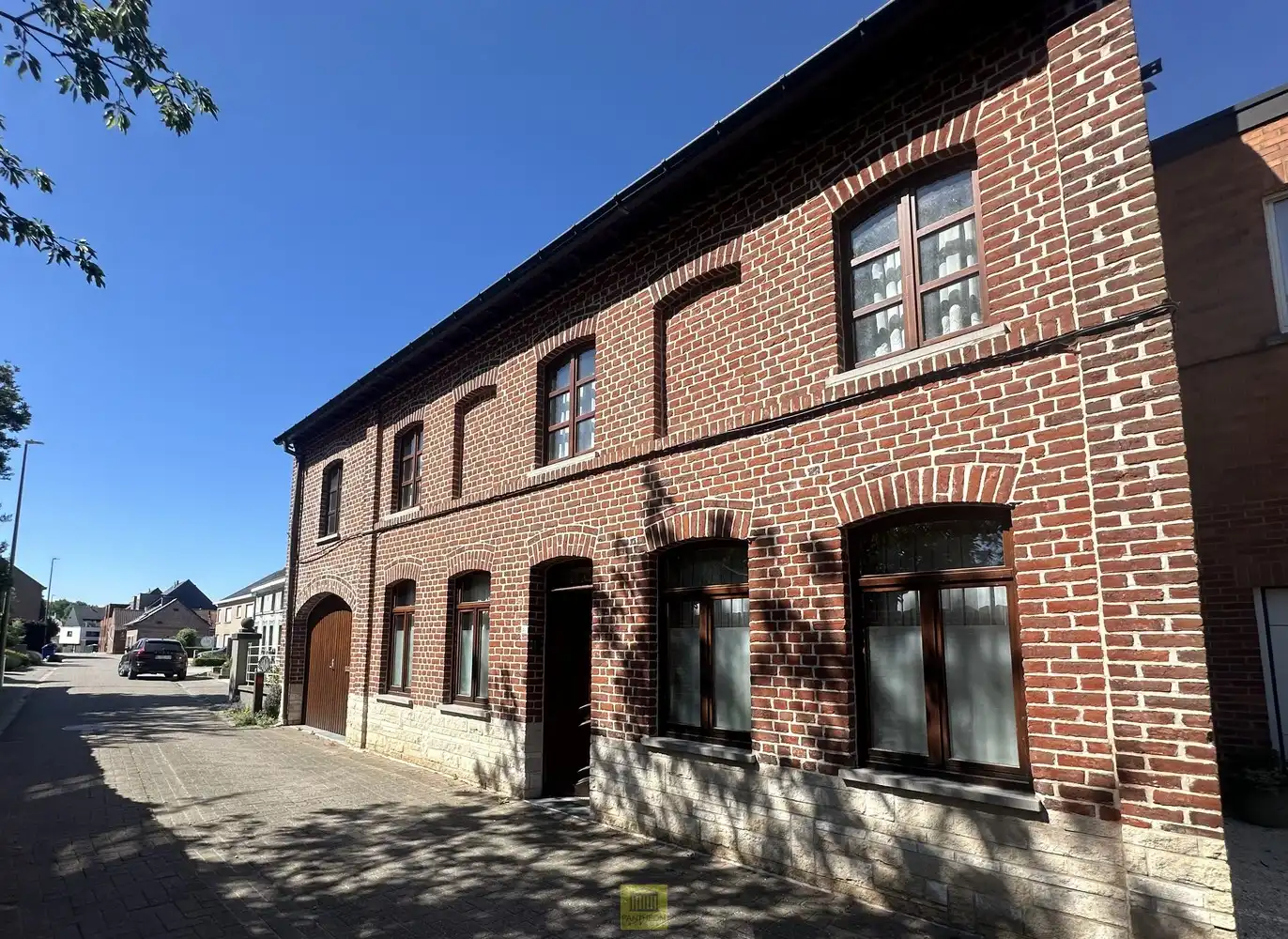 Hoofdfoto van de publicatie: Woning met grote tuin en garage