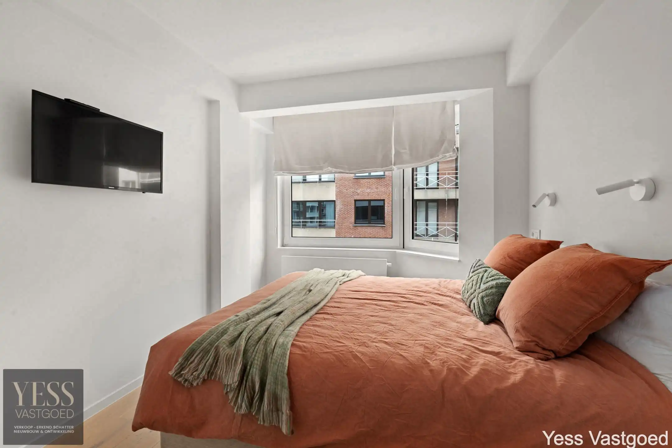 Prachtig gerenoveerd app met 2 slaapkamer centraal gelegen. foto 12