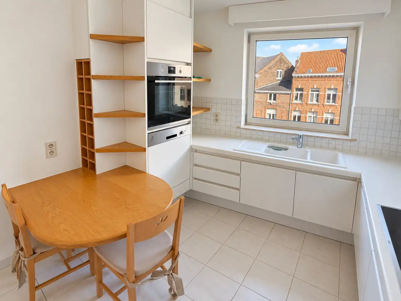 Lichtrijk appartement met 2 slaapkamers, 2 terrassen en ondergrondse parking in Hasselt centrum foto 7