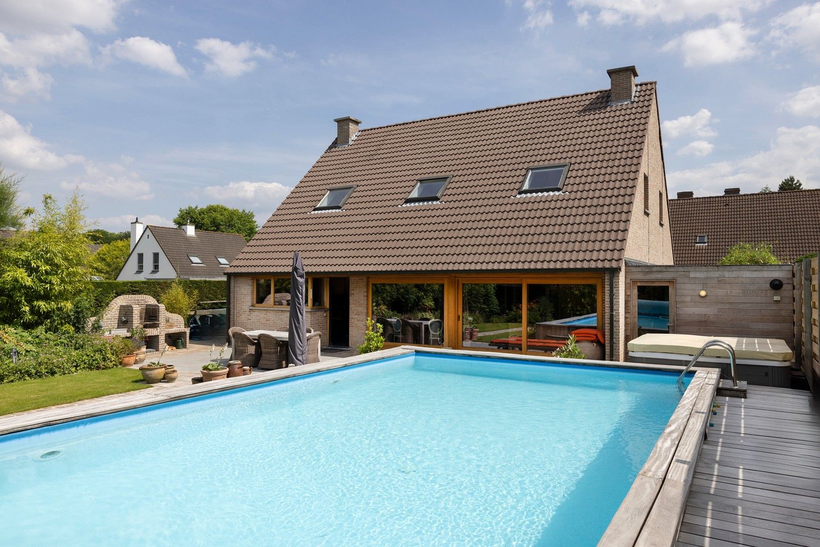 Lichtrijke, ruime villa op 1177 m2 op topligging in Kortrijk foto 16