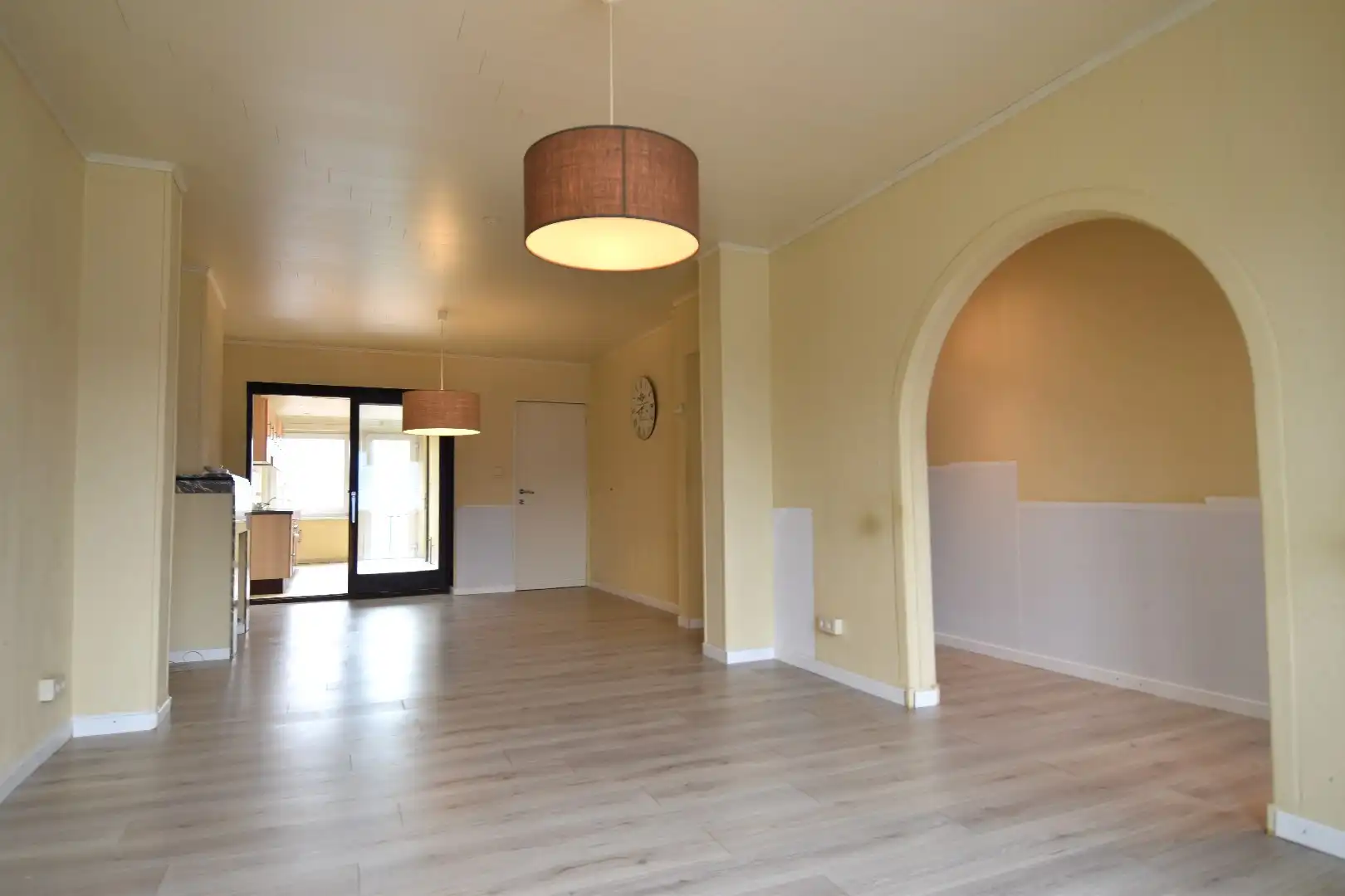 Hoofdfoto van de publicatie: Stevige gezinswoning met 3 slaapkamers, tuin, garage én uitstekende bereikbaarheid te koop in Wevelgem