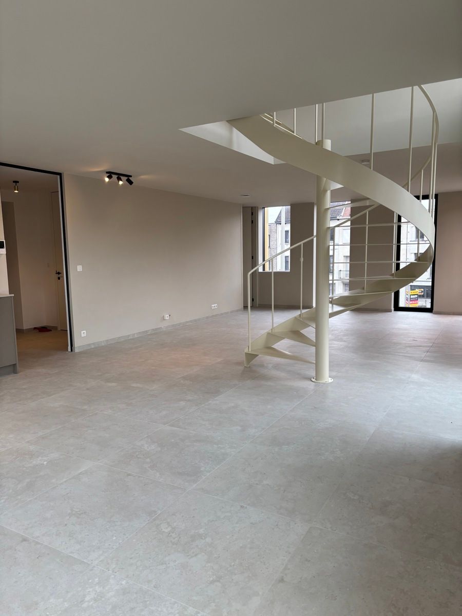 Luxueus nieuwbouw duplex appartement te huur foto 4