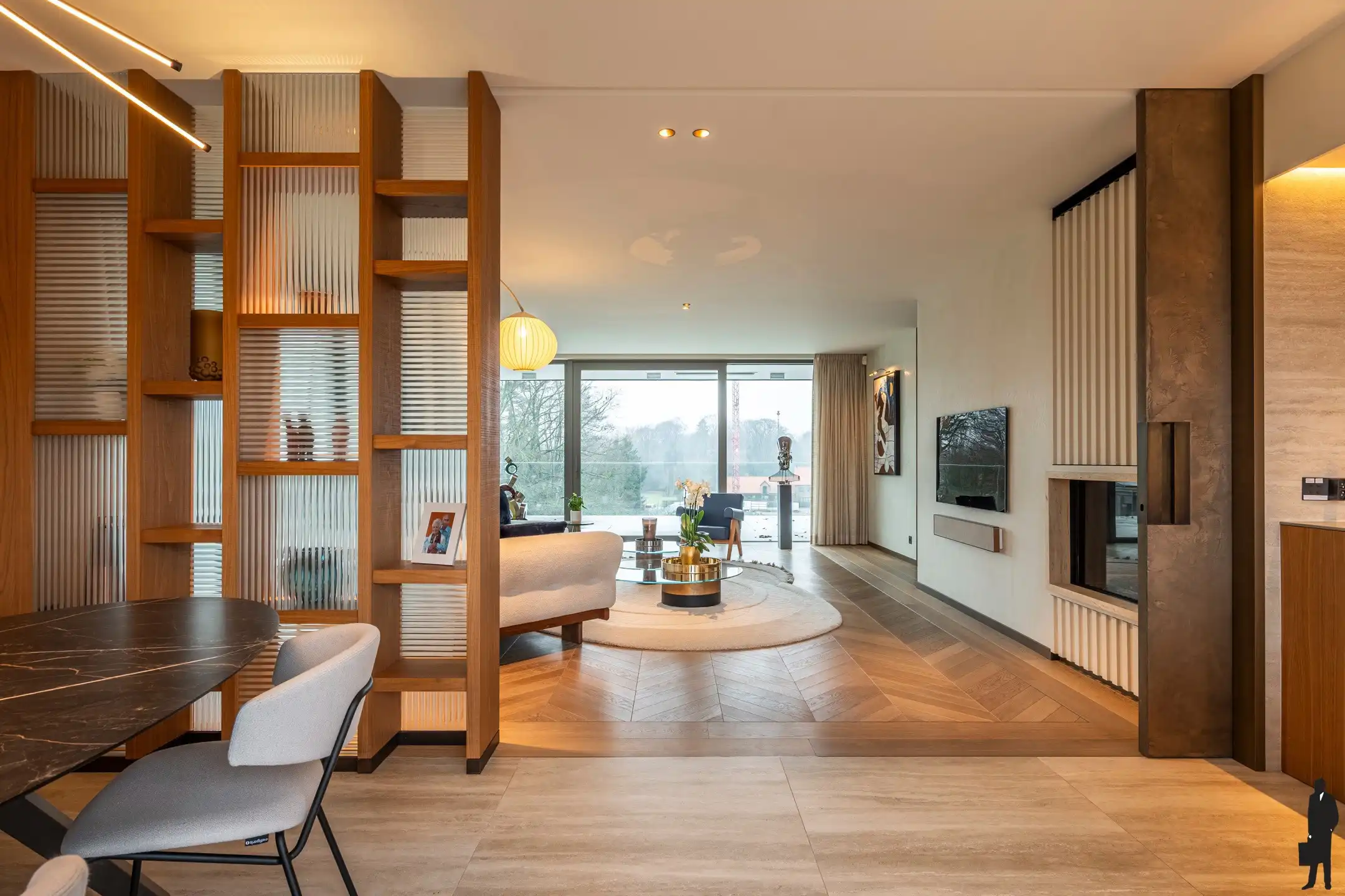 Exclusief villa-appartement van ca. 310 m² foto 11